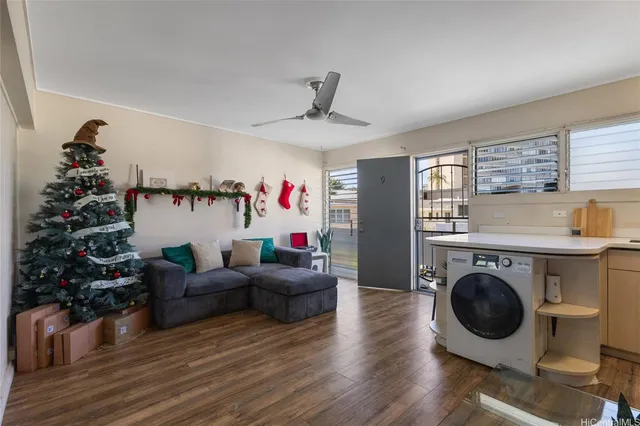 $2,850 | 1707 Anapuni Street, Unit 9, Honolulu, HI 96822