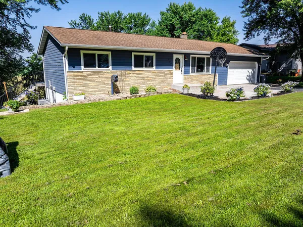 $374,900 | W7079 Evergreen Way, Onalaska, WI 54650
