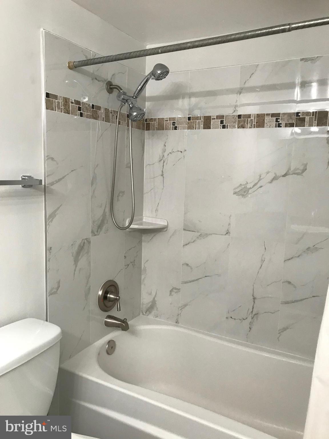 5911 Edsall Road, Unit 407 Alexandria, VA 22304 - Photo 10 of 16
