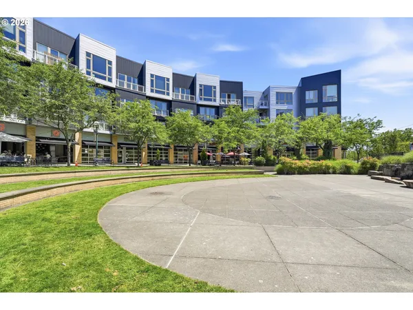 $389,000 | 12600 Southwest Crescent Street, Unit 216, Beaverton, OR 97005