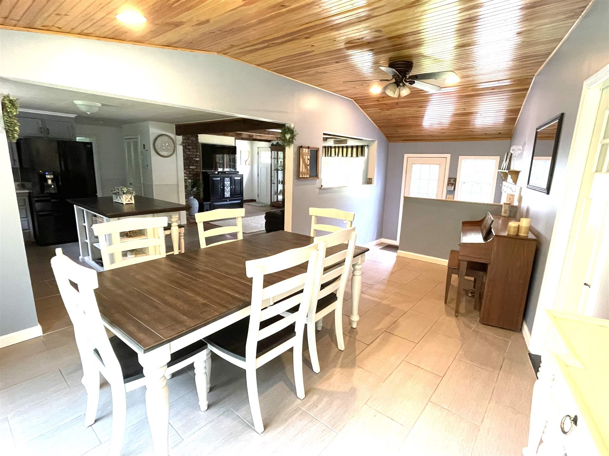 96 Brookdale Road Salem, NH 03079 - Photo 10 of 28