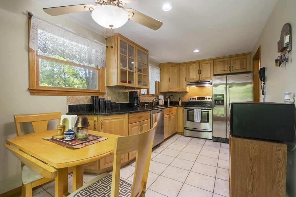 2 Jonathan Road Burlington, MA 01803 - Photo 11 of 41 Gallery Image 11