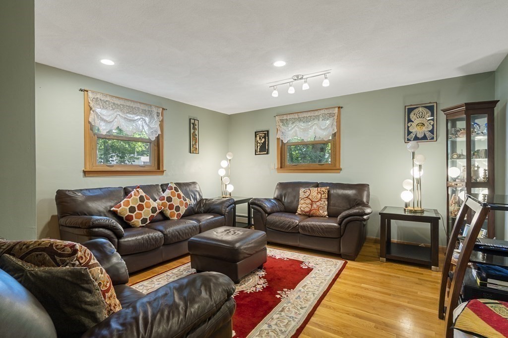2 Jonathan Road Burlington, MA 01803 - Photo 14 of 41 Gallery Image 14