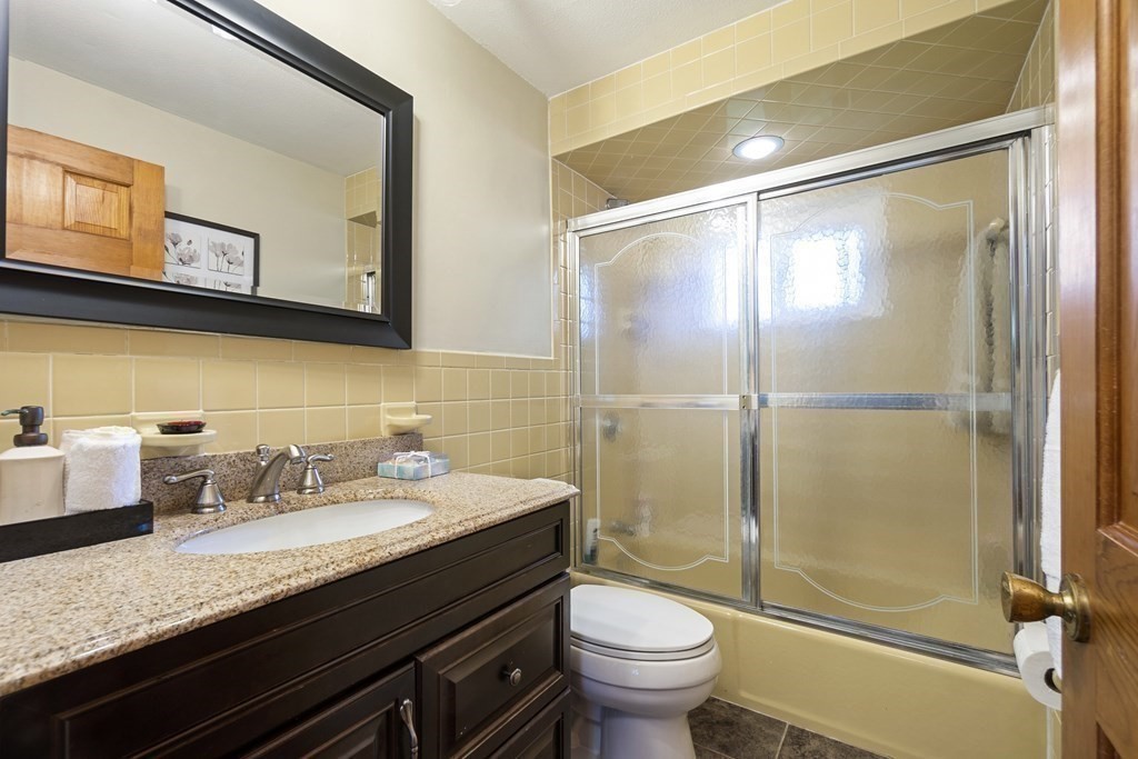 2 Jonathan Road Burlington, MA 01803 - Photo 16 of 41 Gallery Image 16
