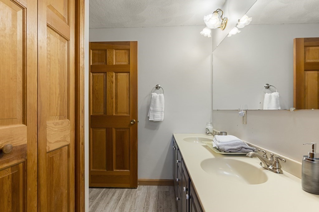 2 Jonathan Road Burlington, MA 01803 - Photo 24 of 41 Gallery Image 24