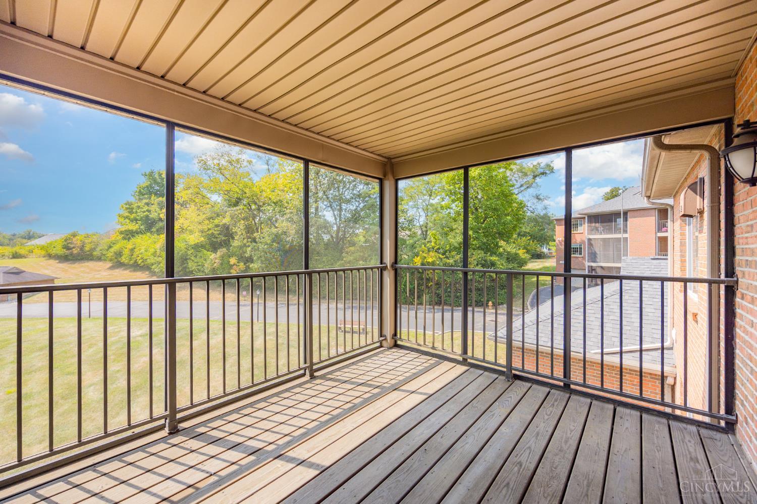 3363 Diehl Road, Unit 27 Cincinnati, OH 45211 - Photo 14 of 18 Gallery Image 14