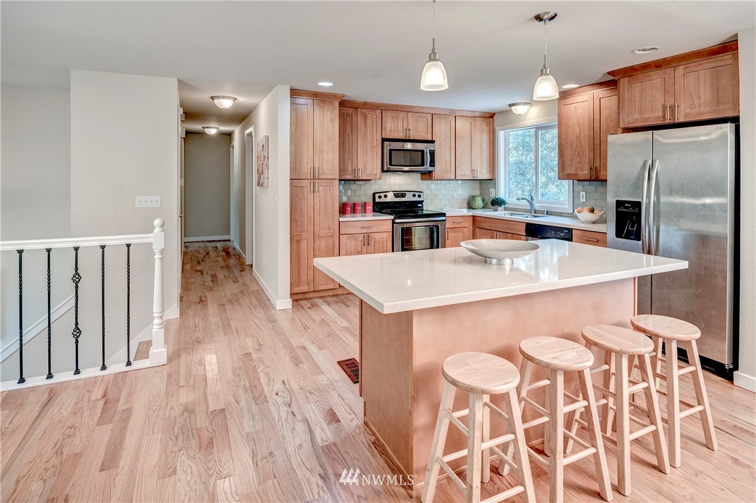 22204 7th Place West Bothell, WA 98021 - Photo 7 of 25