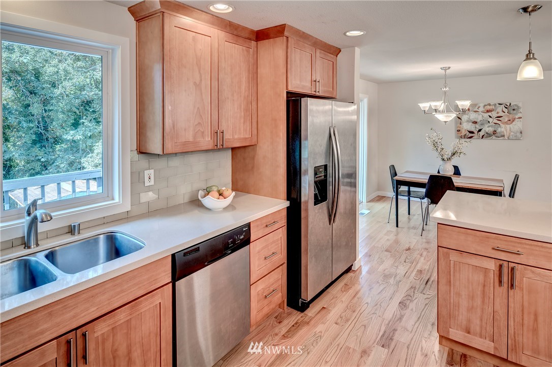 22204 7th Place West Bothell, WA 98021 - Photo 8 of 25