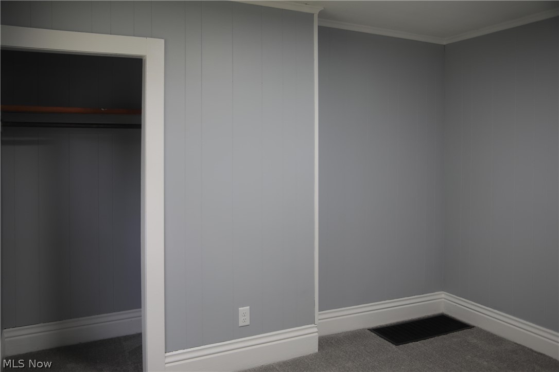 705 9th Street Southwest Massillon, OH 44647 - Photo 18 of 44