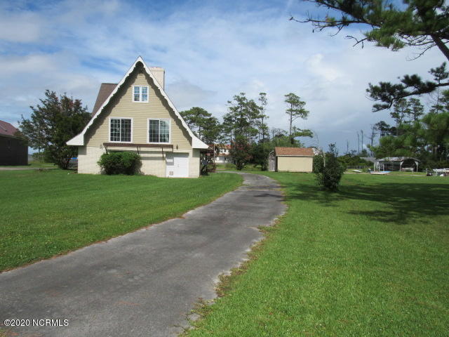 146 Wallace Road Beaufort, NC 28516 - Photo 1 of 30 Front