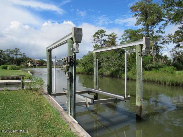 146 Wallace Road Beaufort, NC 28516 - Photo 3 of 30 IMG_1006