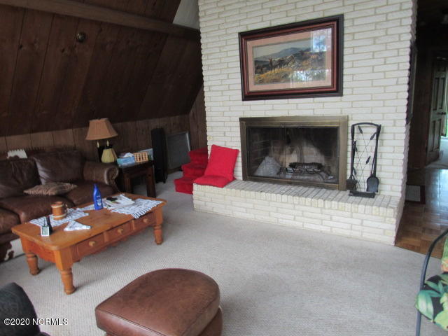 146 Wallace Road Beaufort, NC 28516 - Photo 6 of 30 IMG_1027