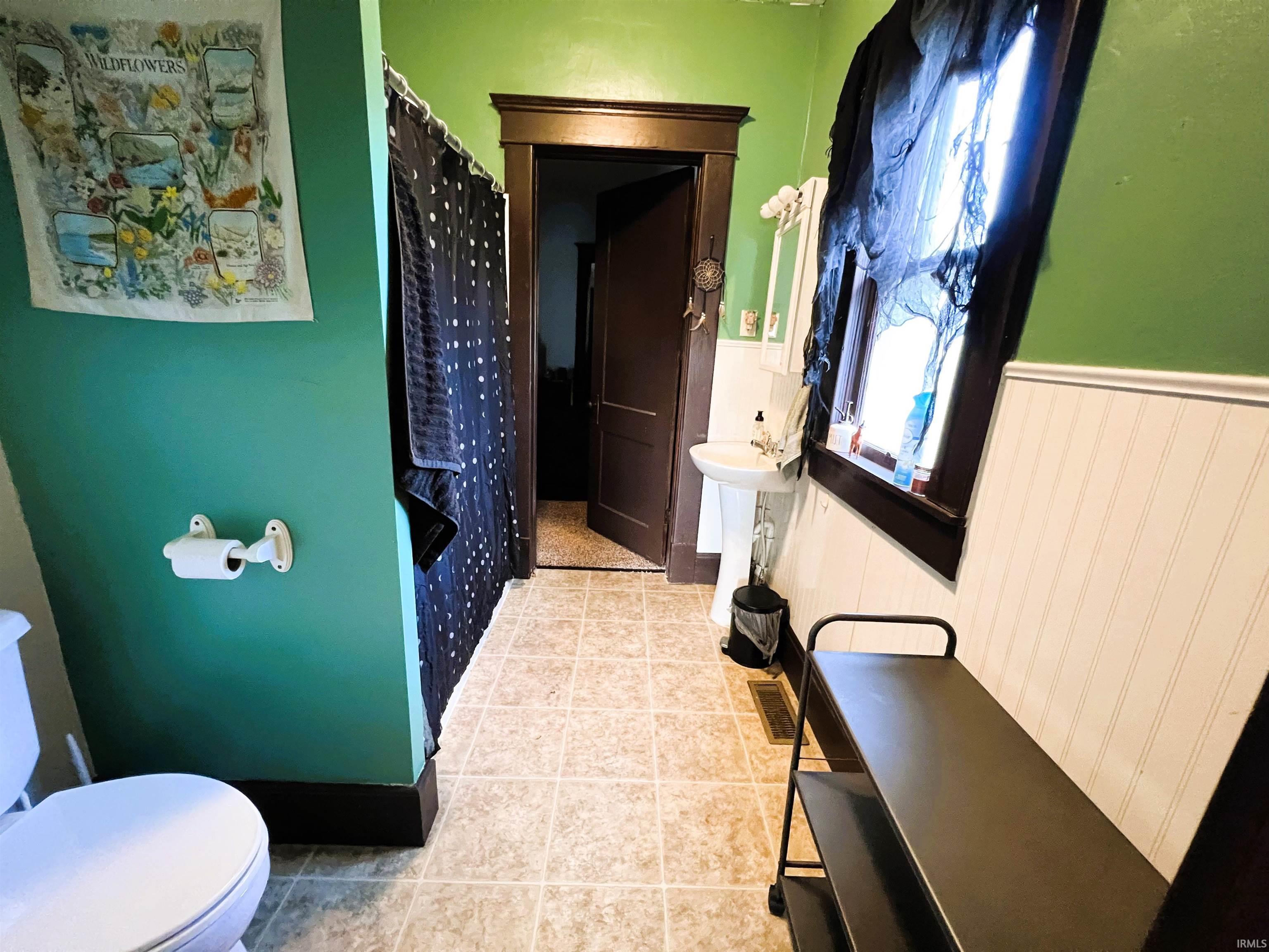 701 7th Street Bedford, IN 47421 - Photo 3 of 33 Gallery Image 3