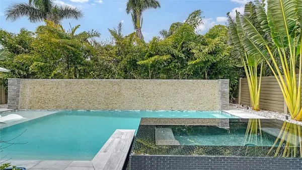 $1,749,000 | 5930 Briarwood Avenue, Sarasota, FL 34231