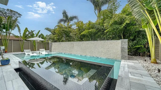 $1,950,000 | 5930 Briarwood Avenue, Sarasota, FL 34231