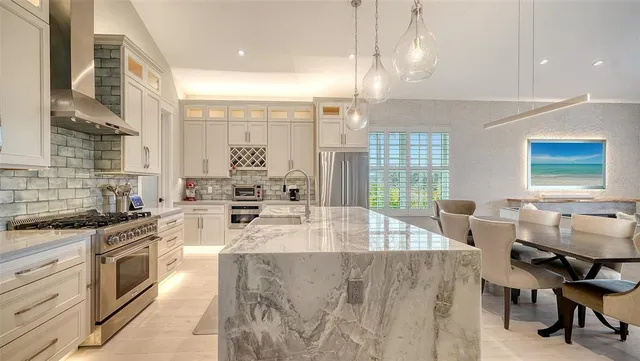 $1,950,000 | 5930 Briarwood Avenue, Sarasota, FL 34231