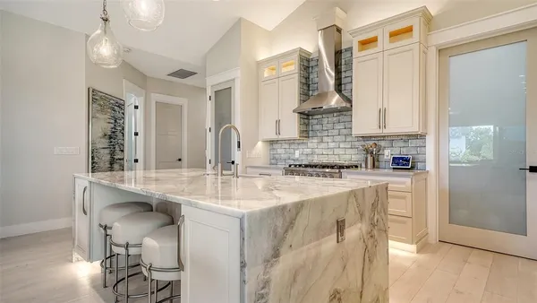 $1,749,000 | 5930 Briarwood Avenue, Sarasota, FL 34231