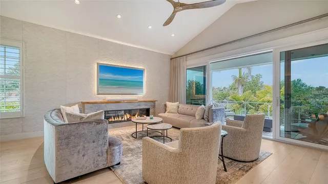 $1,950,000 | 5930 Briarwood Avenue, Sarasota, FL 34231