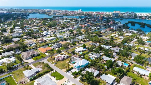 $1,950,000 | 5930 Briarwood Avenue, Sarasota, FL 34231