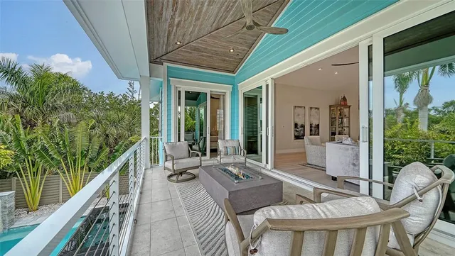 $1,950,000 | 5930 Briarwood Avenue, Sarasota, FL 34231