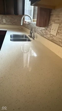 $2,300 | 4674 West Chert Drive, New Palestine, IN 46163