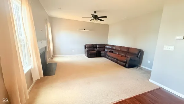 $2,300 | 4674 West Chert Drive, New Palestine, IN 46163