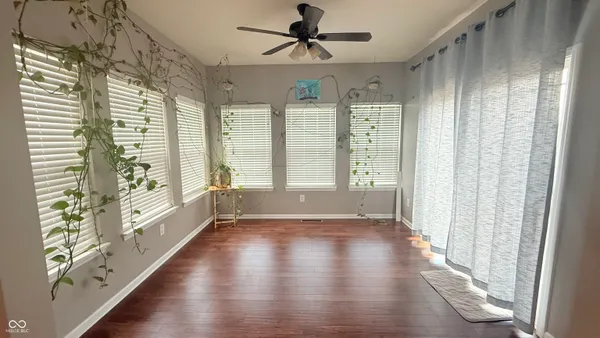 $2,300 | 4674 West Chert Drive, New Palestine, IN 46163