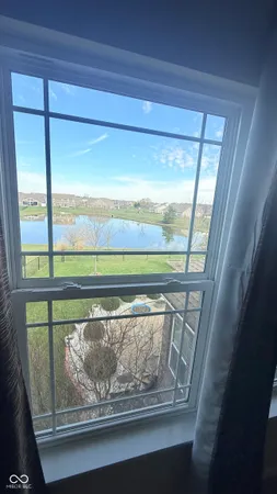 $2,300 | 4674 West Chert Drive, New Palestine, IN 46163