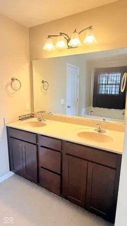 $2,300 | 4674 West Chert Drive, New Palestine, IN 46163