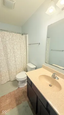 $2,300 | 4674 West Chert Drive, New Palestine, IN 46163