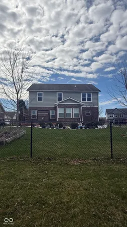 $2,300 | 4674 West Chert Drive, New Palestine, IN 46163