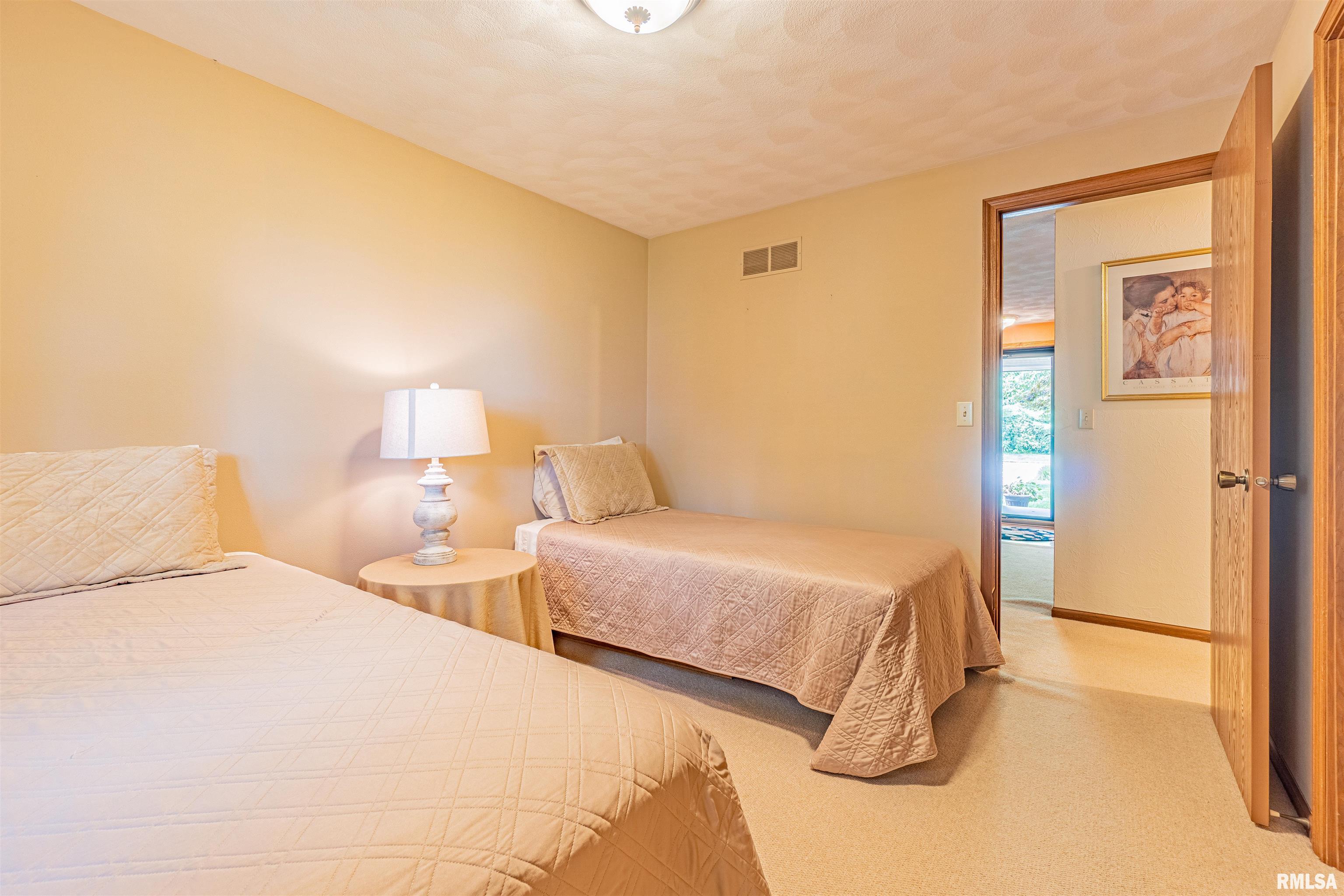1408 Highview Road East Peoria, IL 61611 - Photo 20 of 27 Gallery Image 20