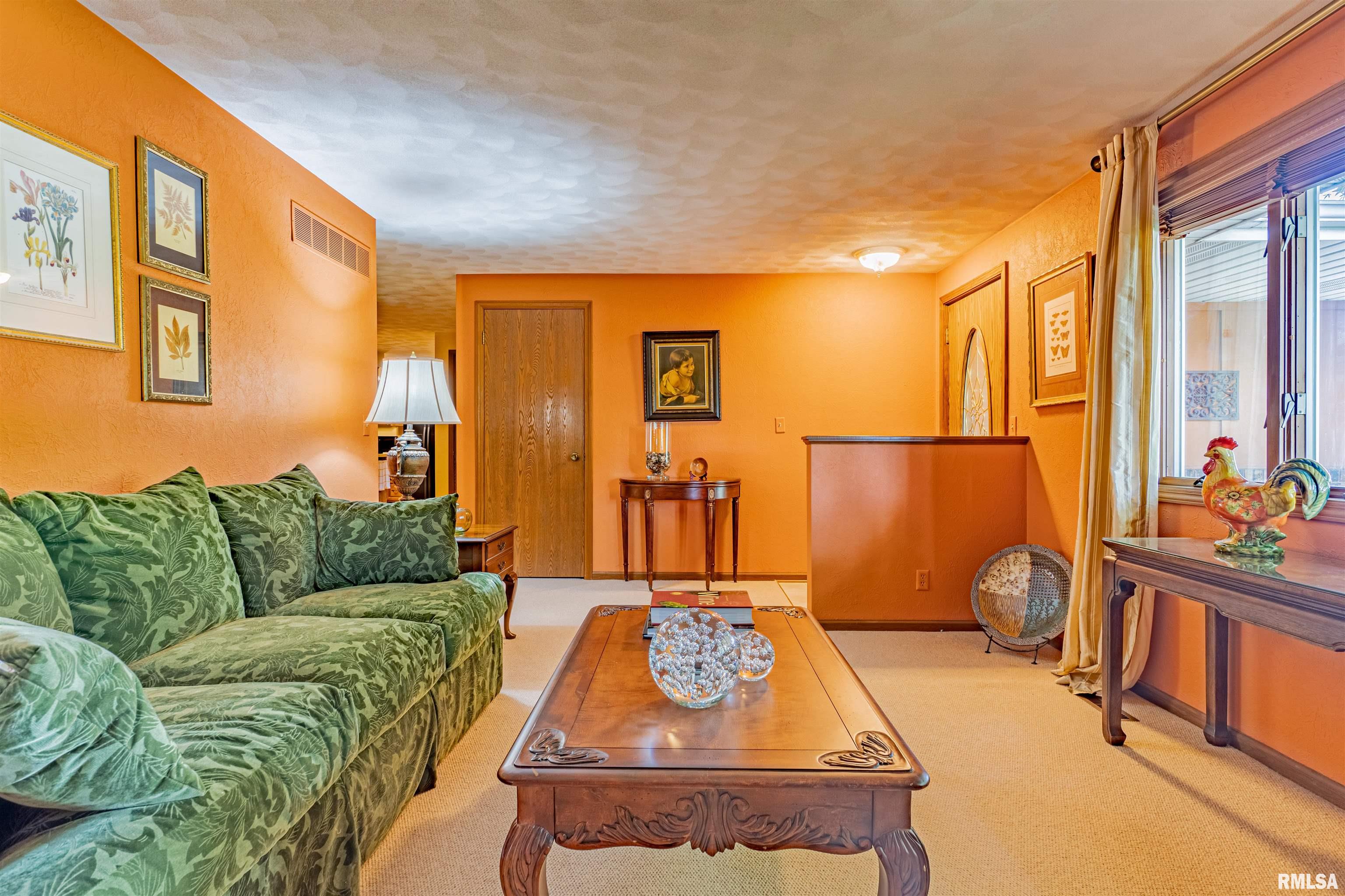 1408 Highview Road East Peoria, IL 61611 - Photo 7 of 27 Gallery Image 7