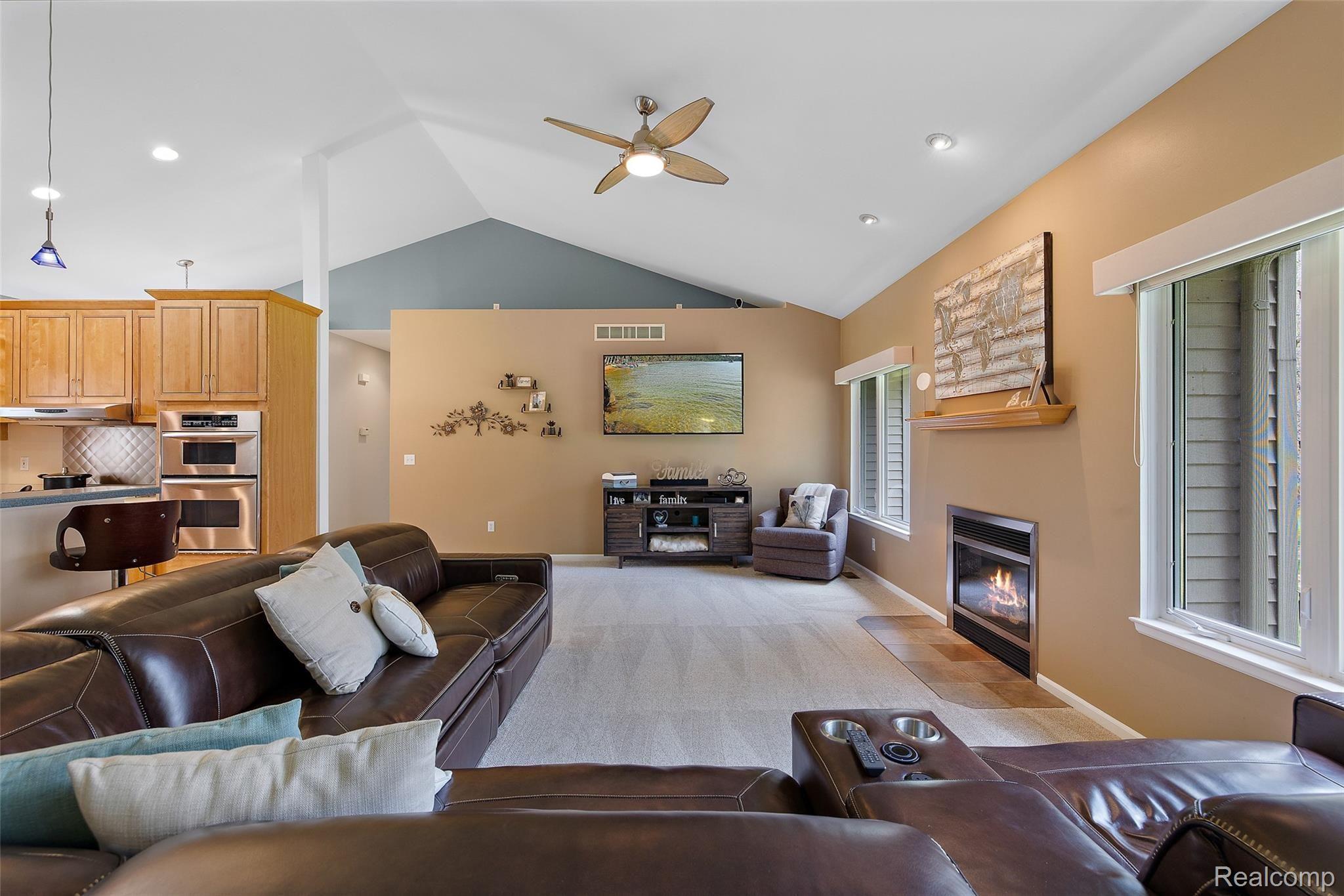 6873 Bergin Road Howell, MI 48843 - Photo 6 of 61 6873 Bergin-31.jpg