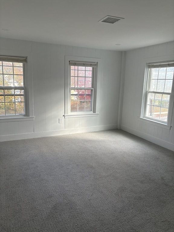 34 Walnut Street, Unit 4 Natick, MA 01760 - Photo 11 of 16 an empty room with a window