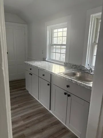 $1,925 | 34 Walnut Street, Unit 4, Natick, MA 01760