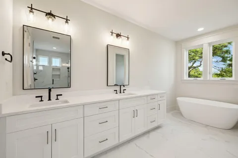 a view of roof with city view