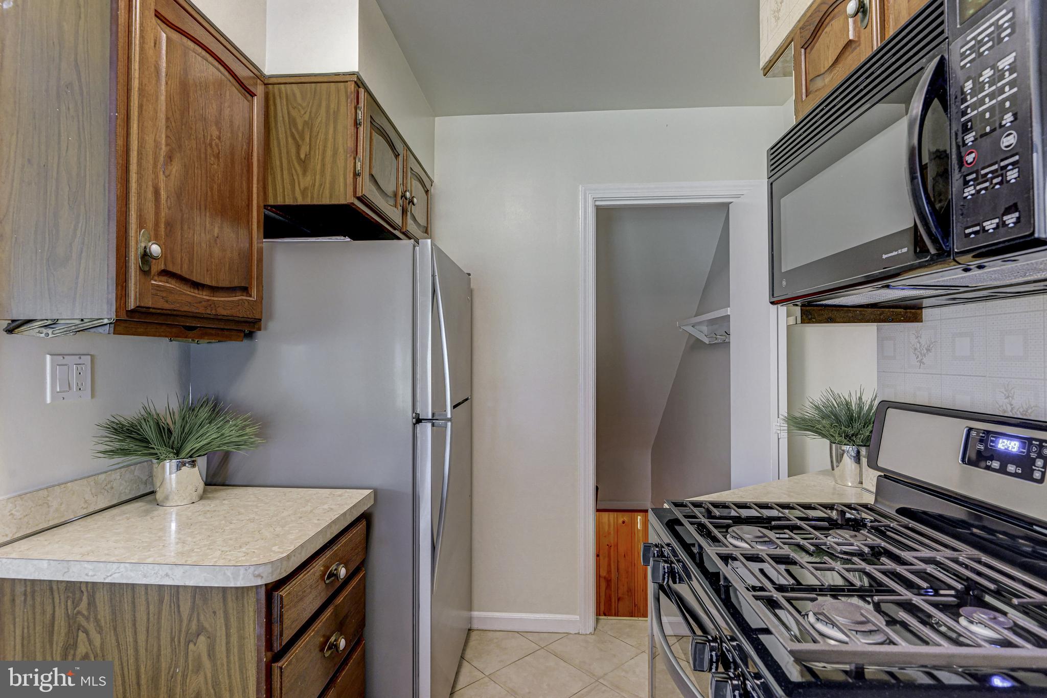 11917 Centerhill Street Silver Spring, MD 20902 - Photo 12 of 29 Gallery Image 12