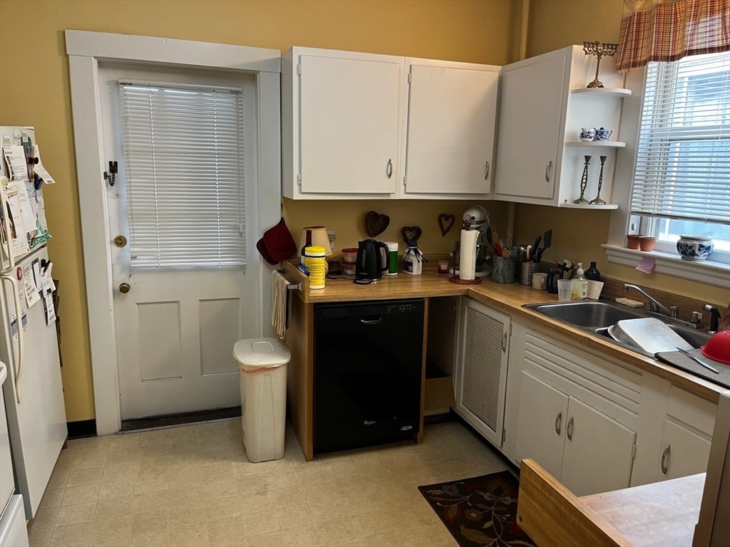15 Jason Street Arlington, MA 02476 - Photo 8 of 12