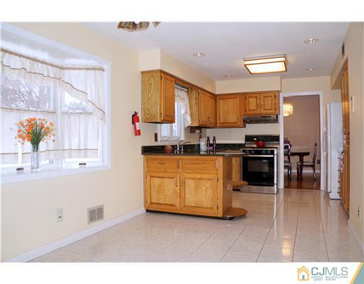 61 Buck Road East Brunswick, NJ 08816 - Photo 13 of 22 Gallery Image 13