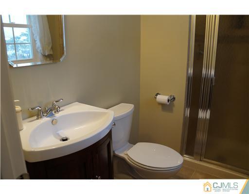 61 Buck Road East Brunswick, NJ 08816 - Photo 19 of 22 Gallery Image 19