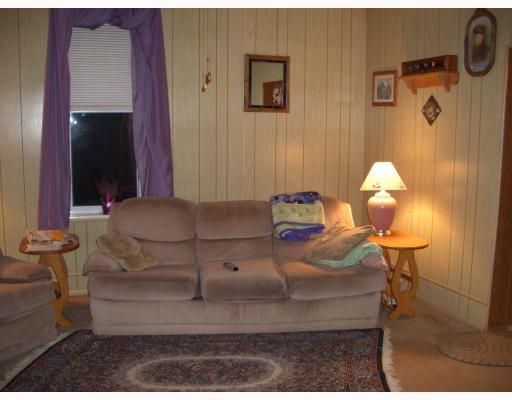 1796 Geiger Road Friedens, PA 15541 - Photo 5 of 8 Living Room.