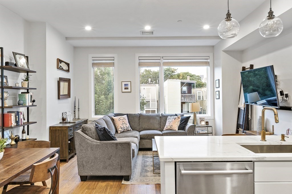 303 Sumner Street, Unit 3R Boston, MA 02128 - Photo 9 of 25