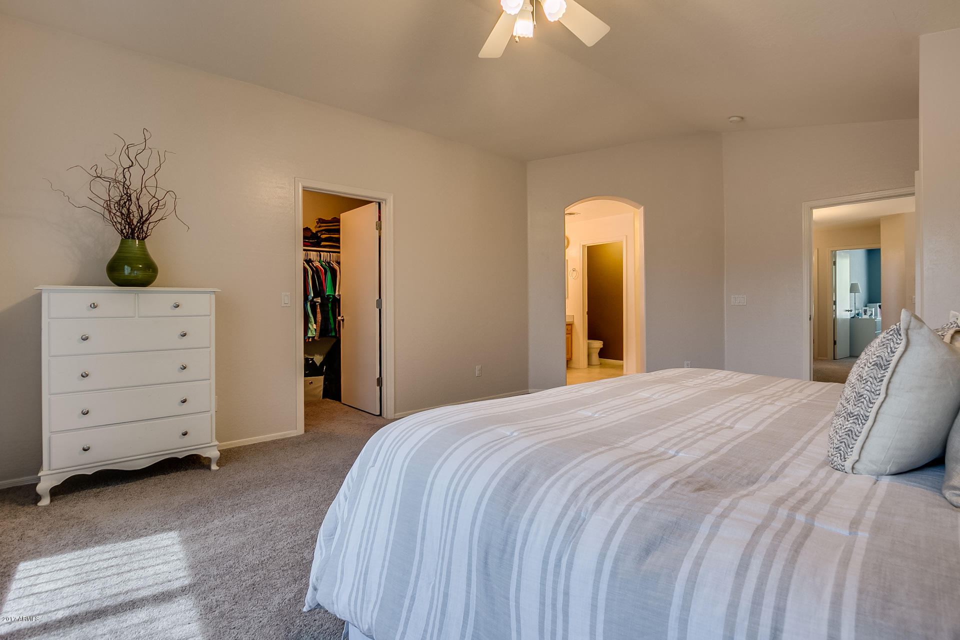 3305 East Hampton Lane Gilbert, AZ 85295 - Photo 13 of 28 Hampton-14