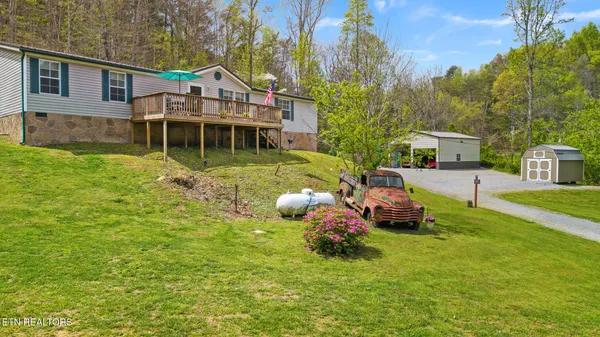 $449,900 | 333 South Rogers Road, Seymour, TN 37865