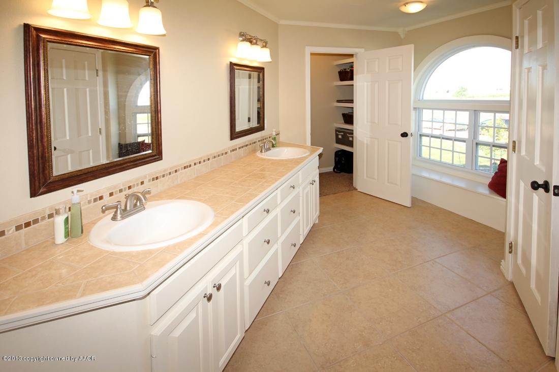 8501 Bushland Road Amarillo, TX 79119 - Photo 41 of 53 Bathroom Upstairs