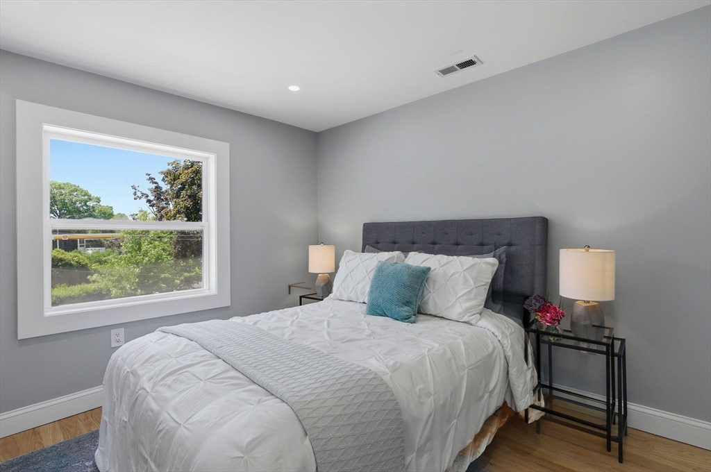 8 Linden Road, Unit 1 Melrose, MA 02176 - Photo 20 of 35