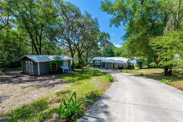 $299,999 | 7765 Twin Lakes Road, Keystone Heights, FL 32656