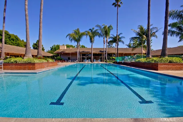 $819,900 | 8566 Sierra Circle, Unit 911C, Huntington Beach, CA 92646