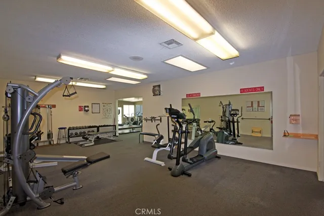 $819,900 | 8566 Sierra Circle, Unit 911C, Huntington Beach, CA 92646